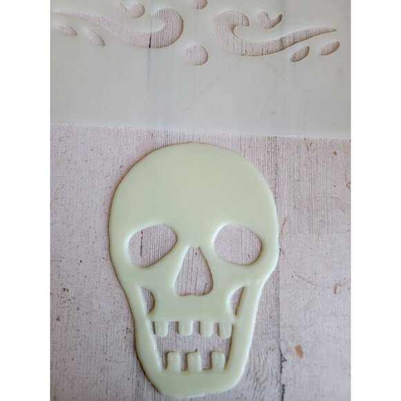 Glow dark tombstone skull Halloween hanging prop decor set unique - Picture 5 of 7